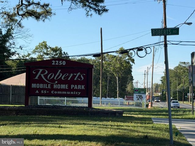 66 ROBERTS RD, Toms River, NJ 08755