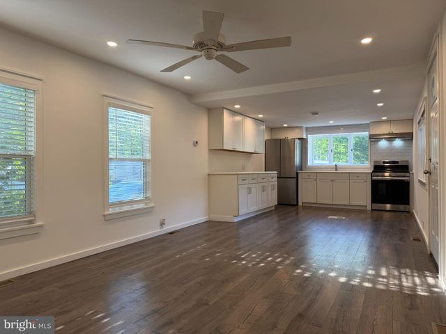 66 ROBERTS RD, Toms River, NJ 08755