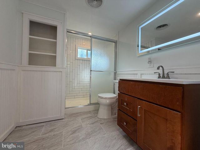 66 ROBERTS RD, Toms River, NJ 08755