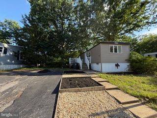 66 ROBERTS RD, Toms River, NJ 08755