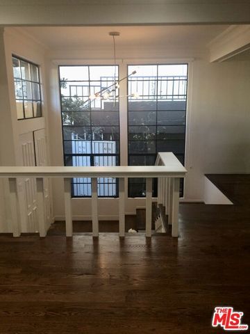 1581 Manning Avenue, Los Angeles, CA 90024