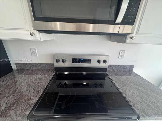 11002 SW 122nd Place 11002, Miami, FL 33186
