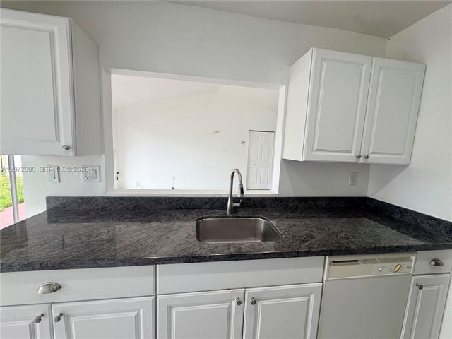 11002 SW 122nd Place 11002, Miami, FL 33186