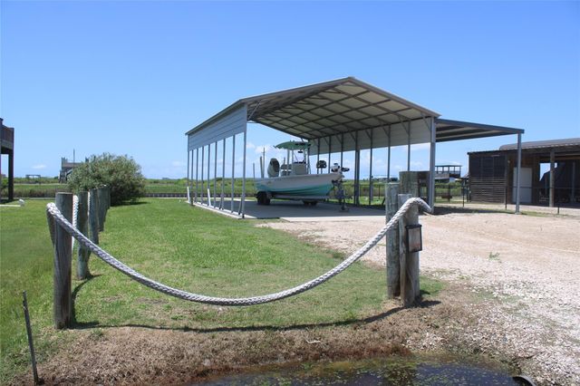 1247 Mabry, Gilchrist, TX 77617
