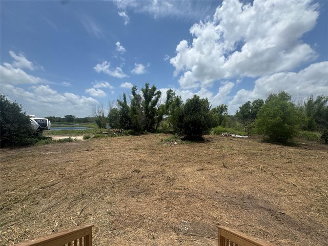 7855 Taylorsville RD, Dale, TX 78616