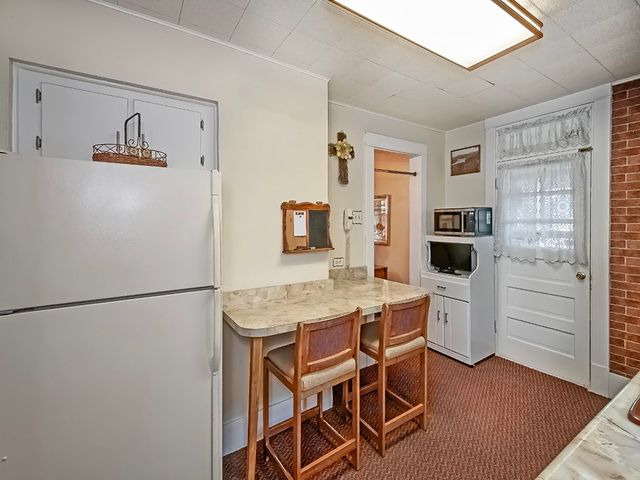 434 E 7th Ave, Tarentum, PA 15084