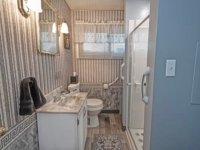 434 E 7th Ave, Tarentum, PA 15084