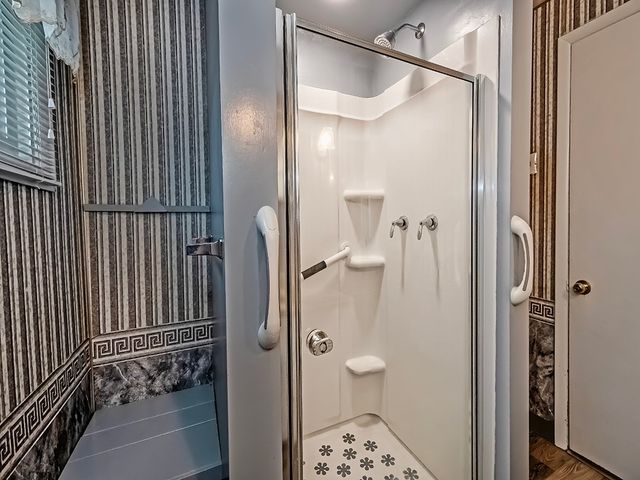 434 E 7th Ave, Tarentum, PA 15084