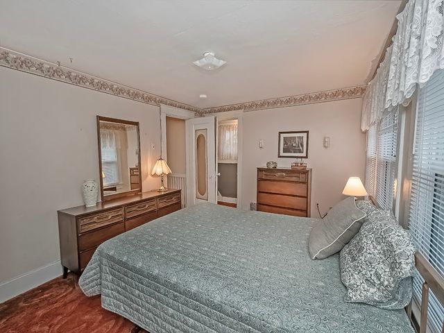 434 E 7th Ave, Tarentum, PA 15084