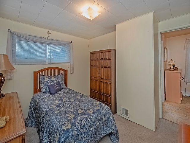 434 E 7th Ave, Tarentum, PA 15084