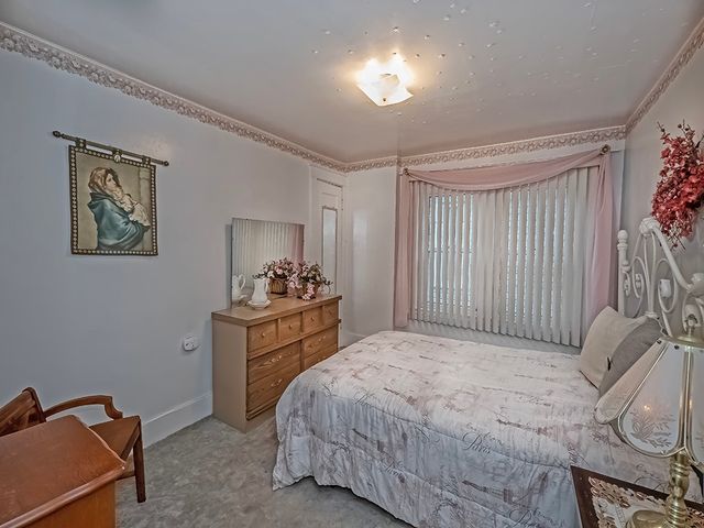 434 E 7th Ave, Tarentum, PA 15084