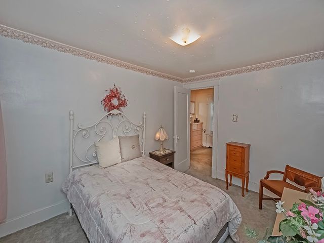 434 E 7th Ave, Tarentum, PA 15084