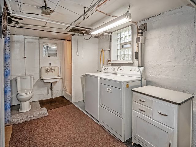 434 E 7th Ave, Tarentum, PA 15084