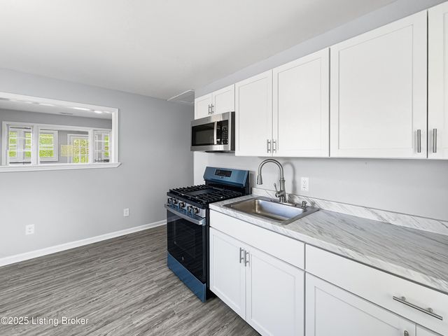 13020 E Orell Rd, Louisville, KY 40272