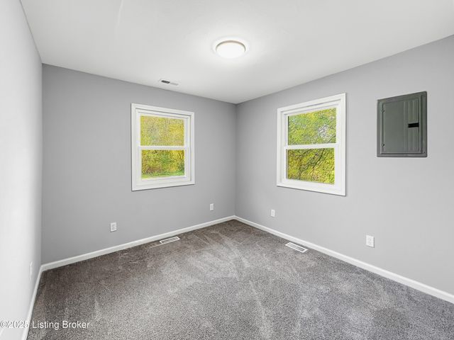 13020 E Orell Rd, Louisville, KY 40272