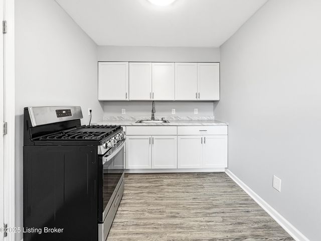 13020 E Orell Rd, Louisville, KY 40272