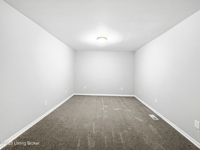 13020 E Orell Rd, Louisville, KY 40272