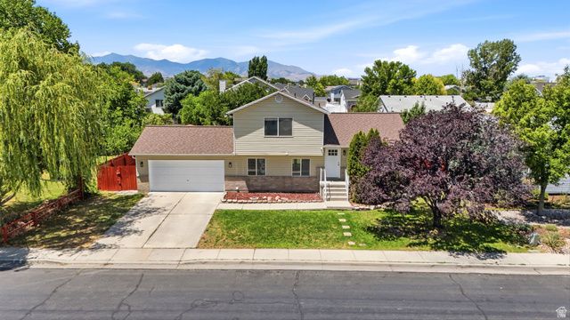 3684 S QUEENSPOINTE LN, West Valley City, UT 84119