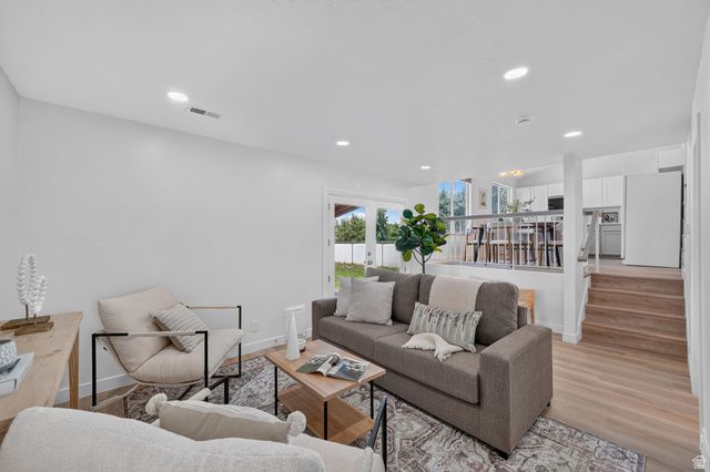 3684 S QUEENSPOINTE LN, West Valley City, UT 84119