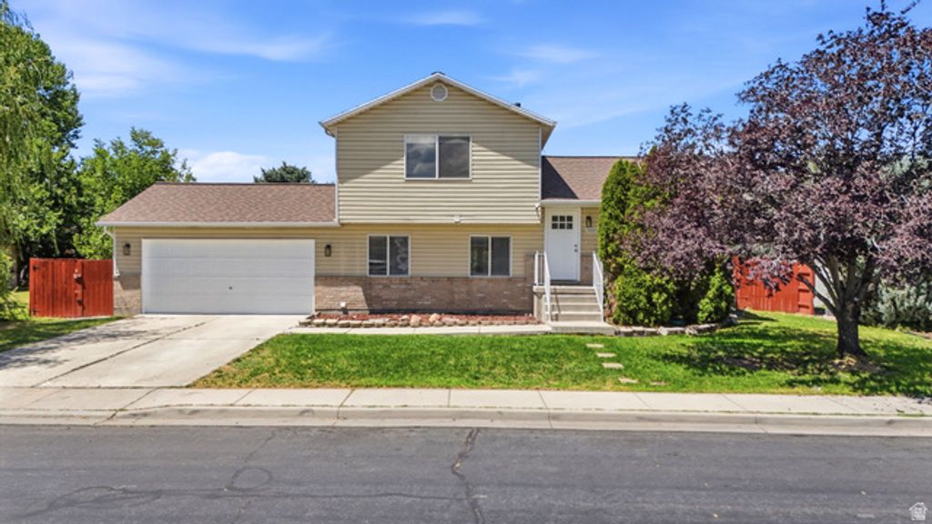 3684 S QUEENSPOINTE LN, West Valley City, UT 84119