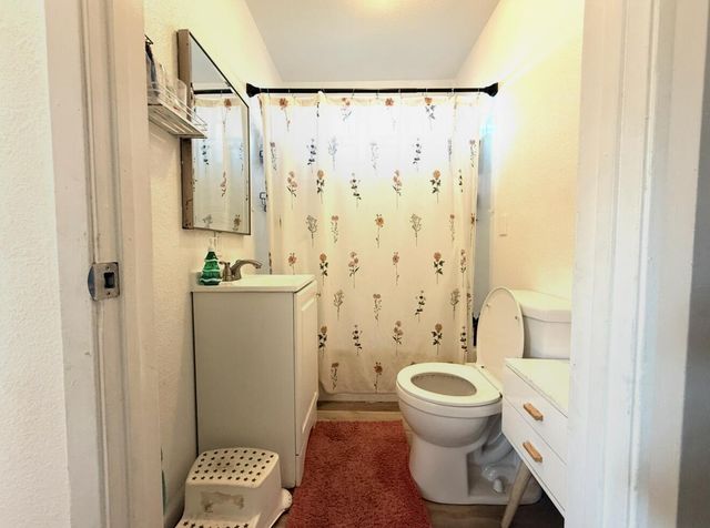 474 First Street, Lindsay, CA 93247