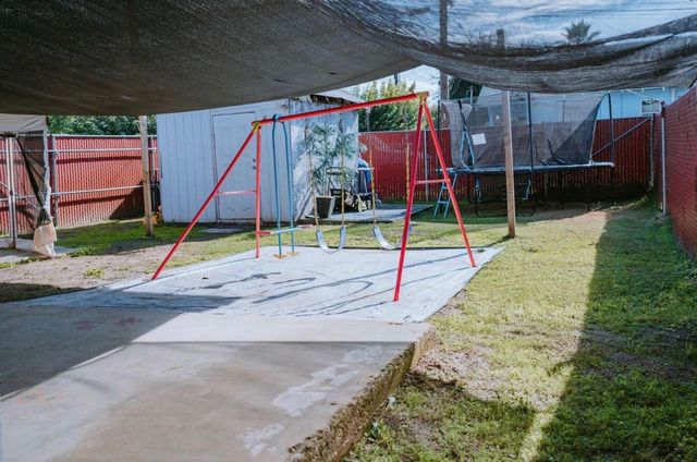 474 First Street, Lindsay, CA 93247