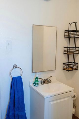 474 First Street, Lindsay, CA 93247