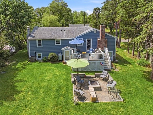 9 Cushing Dr, Plymouth, MA 02360