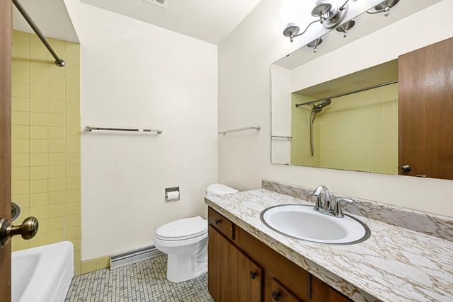 921 Greenwich DRIVE, Madison, WI 53711