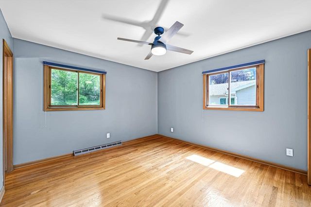 921 Greenwich DRIVE, Madison, WI 53711