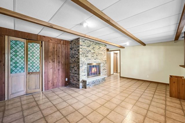 921 Greenwich DRIVE, Madison, WI 53711