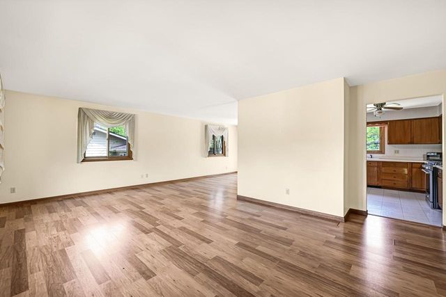 921 Greenwich DRIVE, Madison, WI 53711