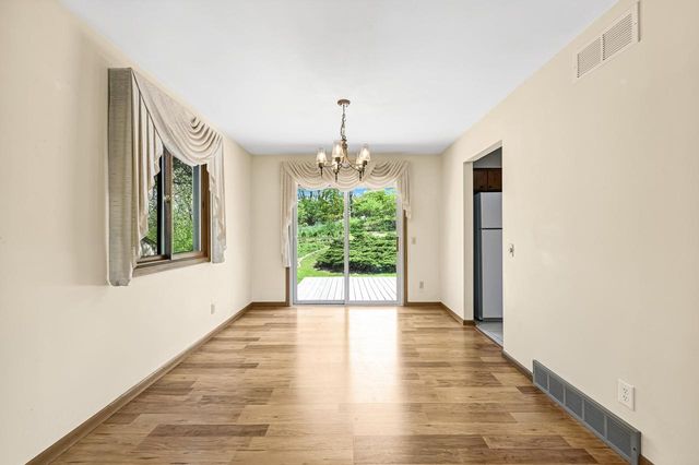 921 Greenwich DRIVE, Madison, WI 53711