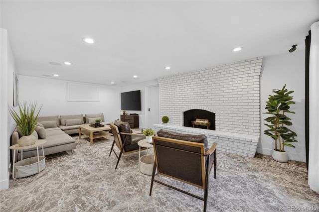 6 Pourtales Road, Colorado Springs, CO 80906