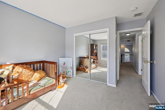 459 Lost River Court, Mahwah, NJ 07430