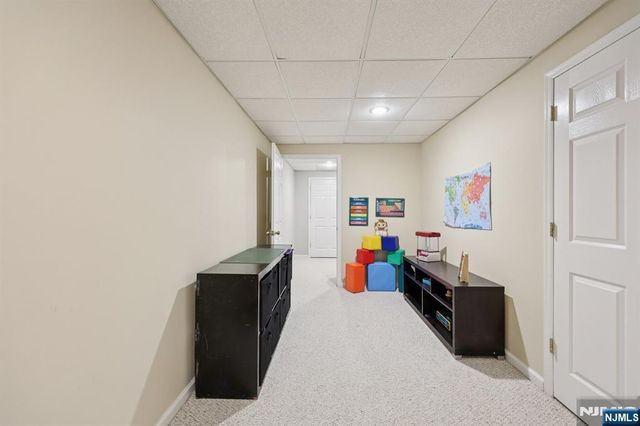 459 Lost River Court, Mahwah, NJ 07430