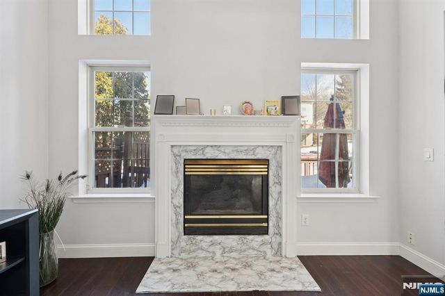 459 Lost River Court, Mahwah, NJ 07430