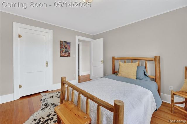 12409 N Fenton Road, Fenton, MI 48430