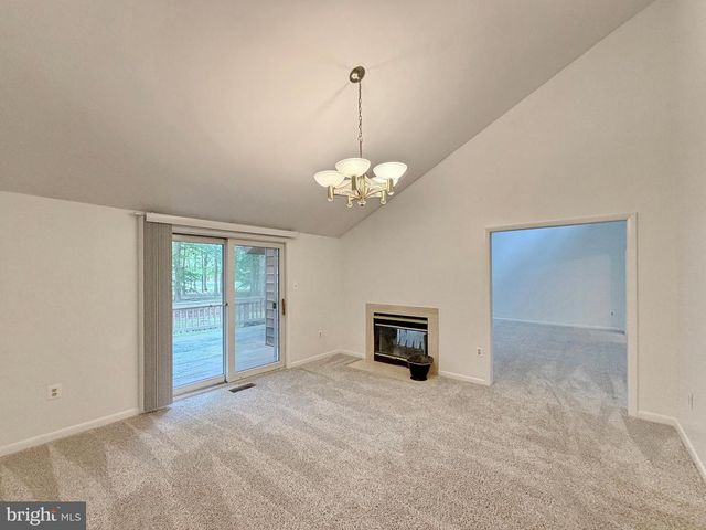 11832 WOLLASTON CIR, Issue, MD 20645