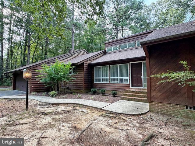 11832 WOLLASTON CIR, Issue, MD 20645