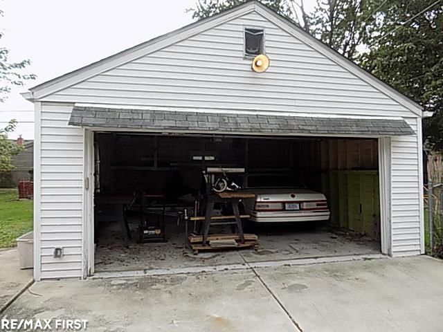 23830 Deziel Street, St Clair Shores, MI 48082