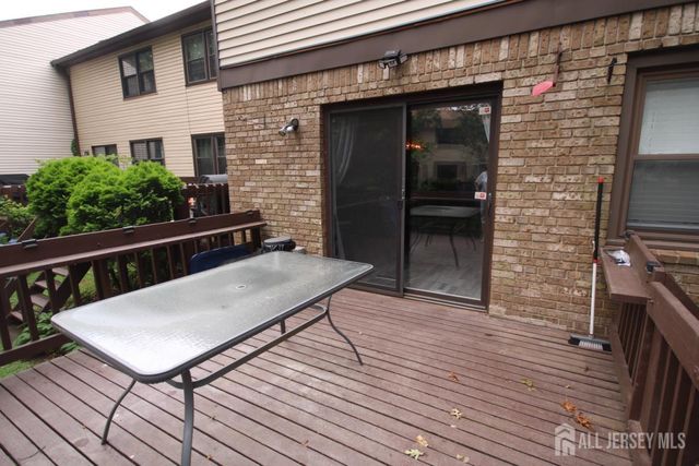 54 Highview Drive, Woodbridge Proper, NJ 07095