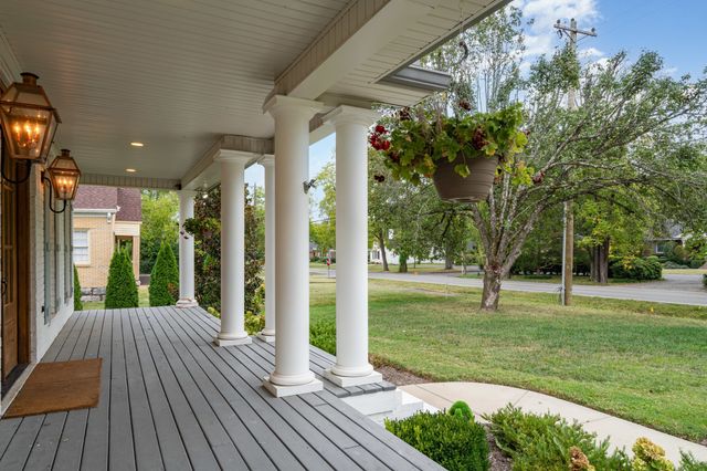 619 W Spring St, Lebanon, TN 37087