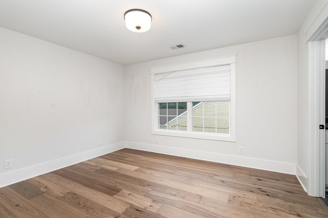 619 W Spring St, Lebanon, TN 37087