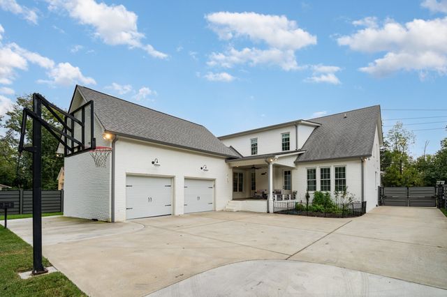 619 W Spring St, Lebanon, TN 37087