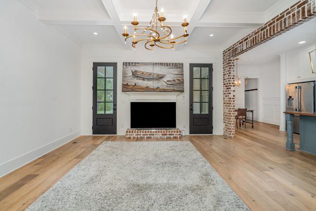 619 W Spring St, Lebanon, TN 37087