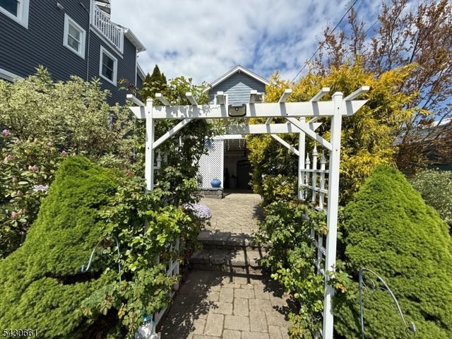 118 Miller St, Highlands Boro, NJ 07732