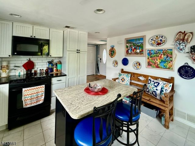 118 Miller St, Highlands Boro, NJ 07732
