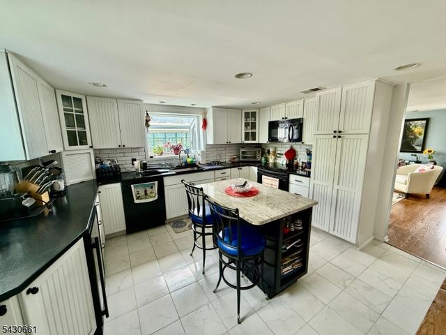 118 Miller St, Highlands Boro, NJ 07732