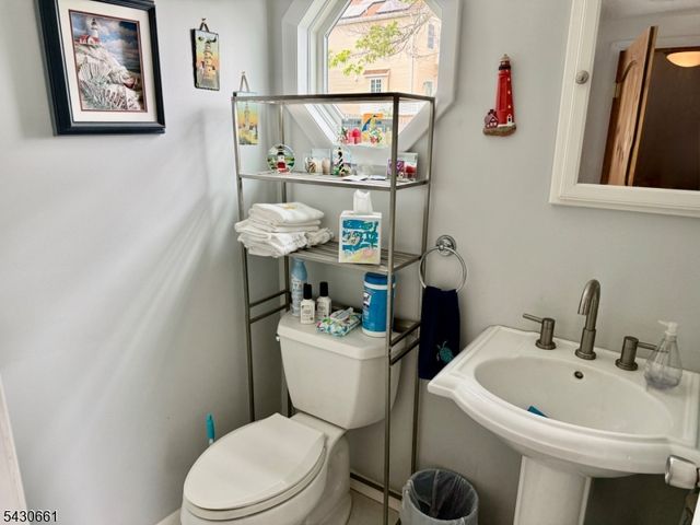 118 Miller St, Highlands Boro, NJ 07732